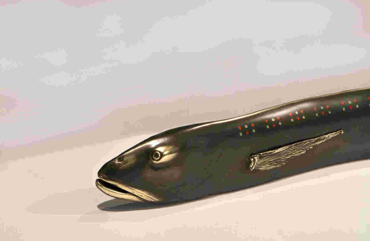 Eel sculpture made of cast bronze
