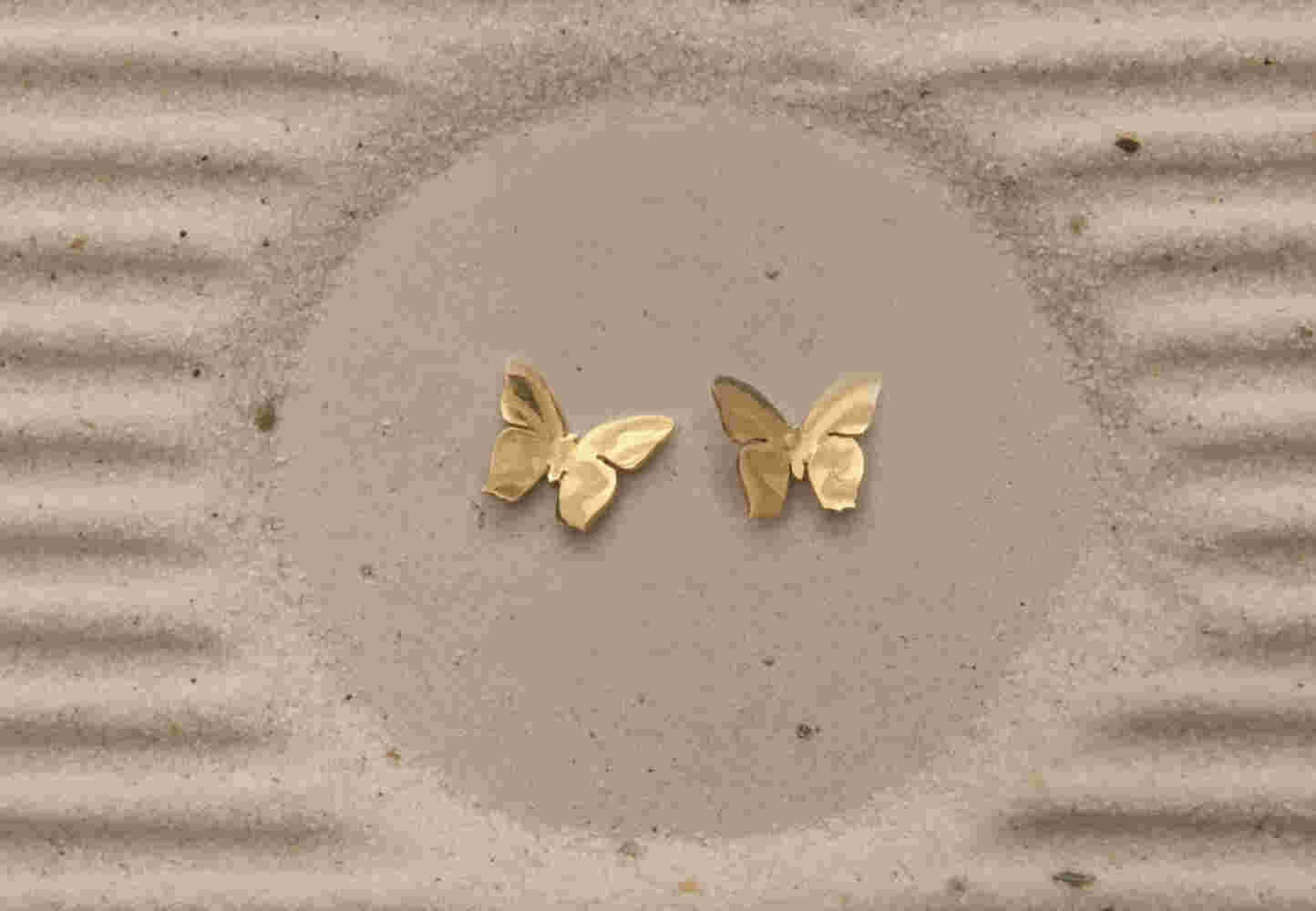 Gold butterfly earrings (LRG)