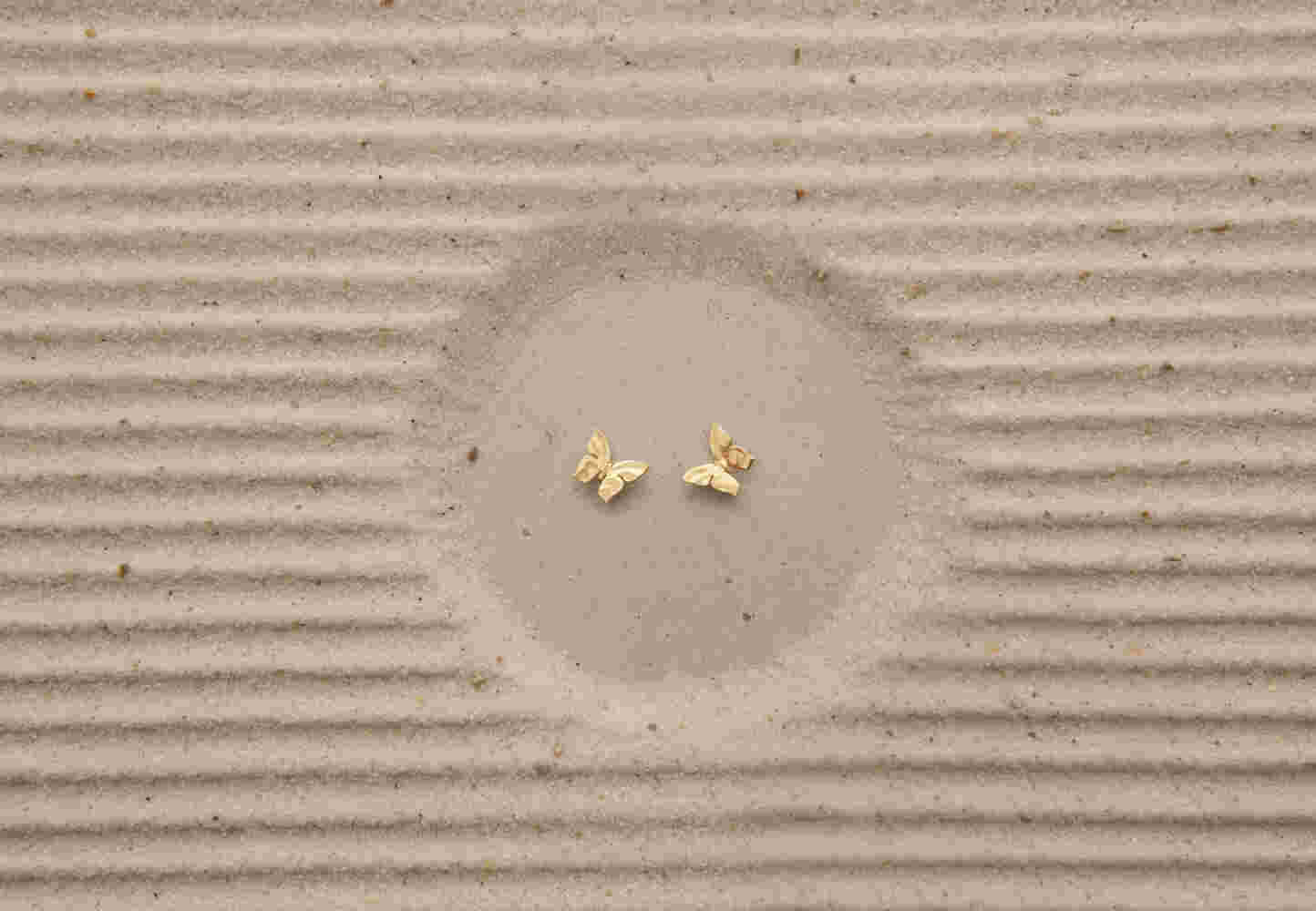 Gold butterfly earrings (SML)