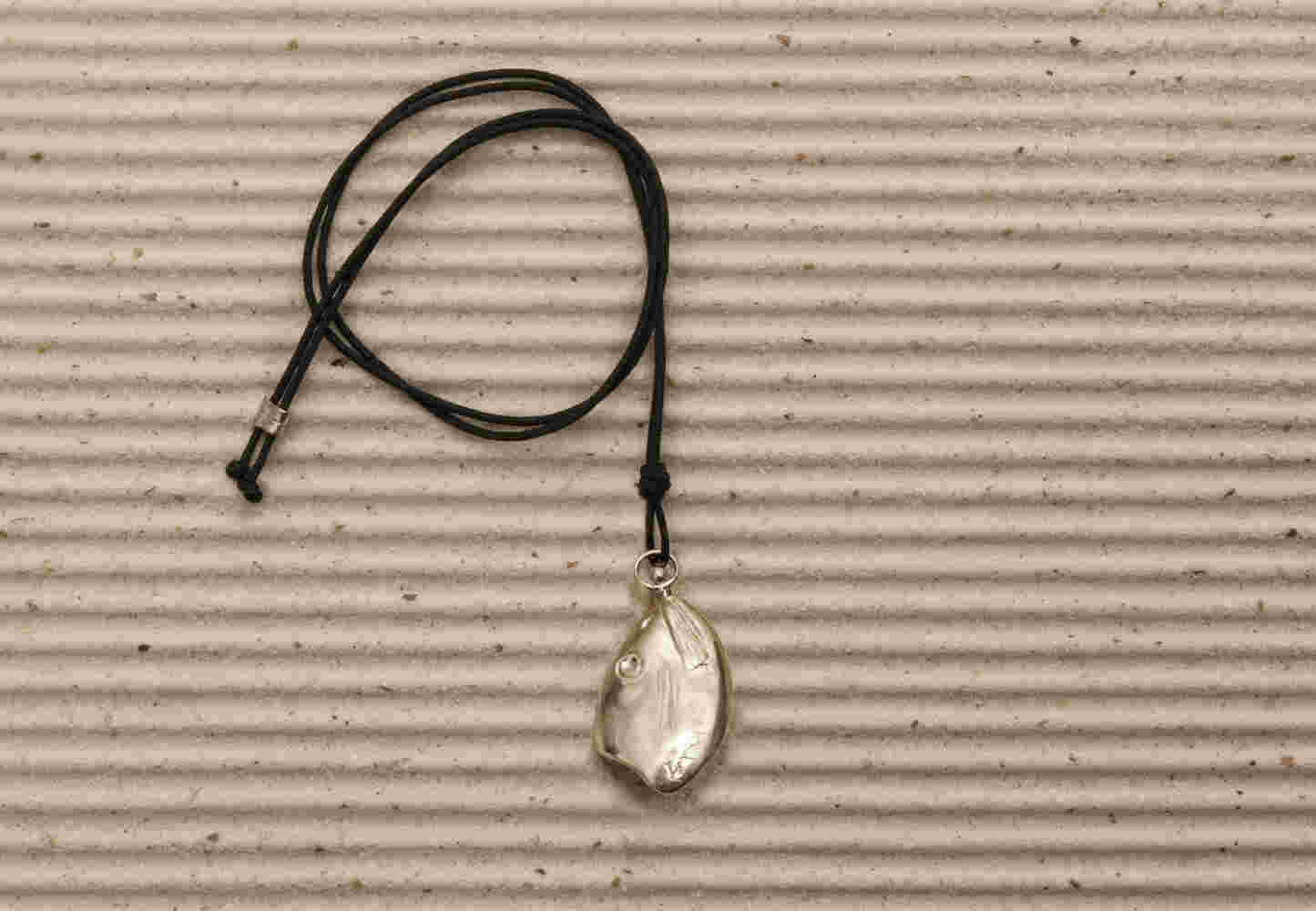 Silver fish-head necklace Silver fish-head necklace