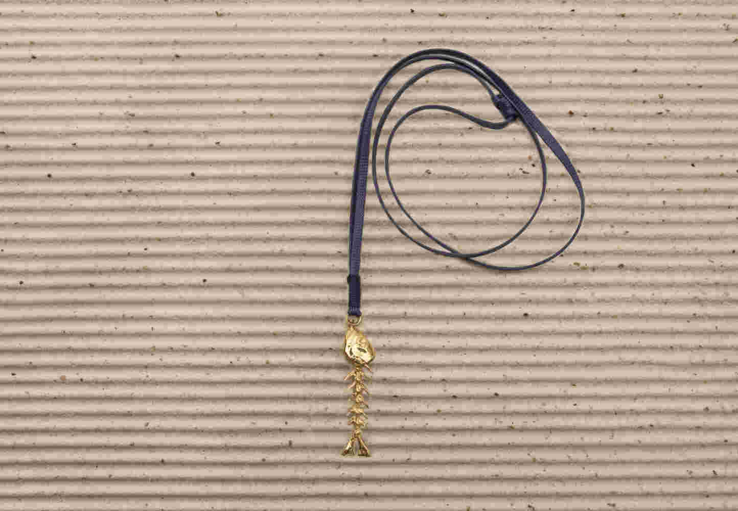 Gold fishbone with cord (LRG)