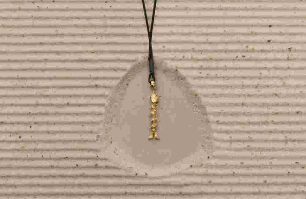 Gold fishbone with cord (SML) Gold fishbone with cord (SML)