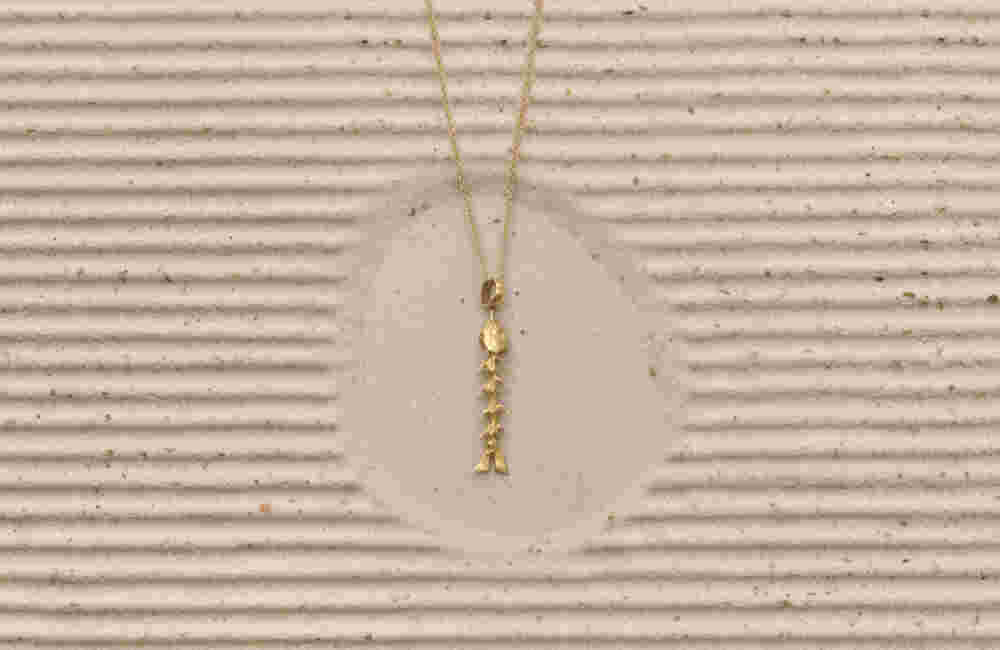 Gold fishbone with chain (SML) Gold fishbone with chain (SML)